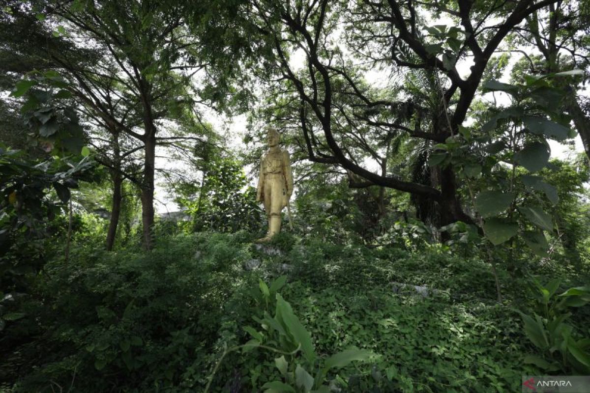 Alun alun Kota Kediri mangkrak