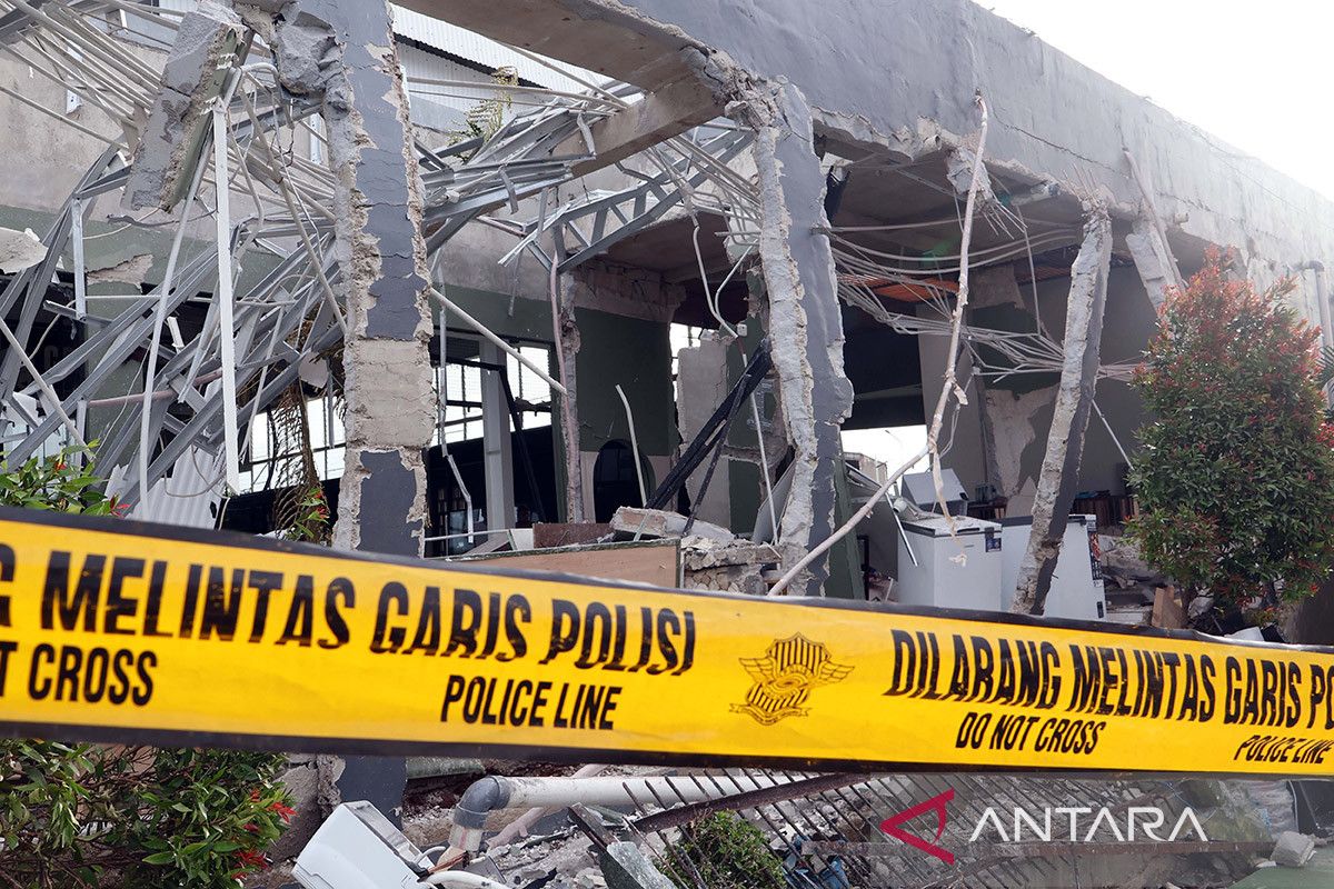 Fakta ledakan tabung gas di Loxus Padel Gunungputri: bangunan rusak parah