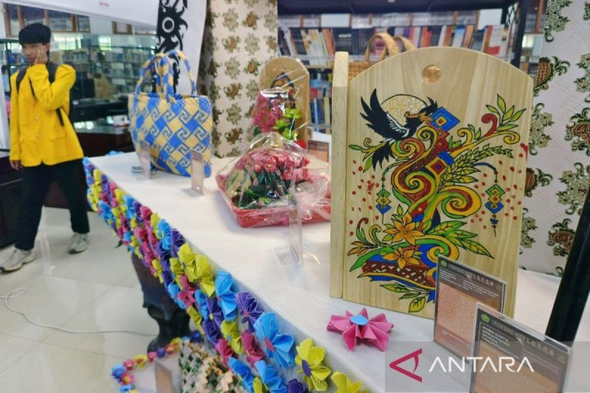Dispursip-PGSD UPR hadirkan pameran seni wujudkan transformasi perpustakaan