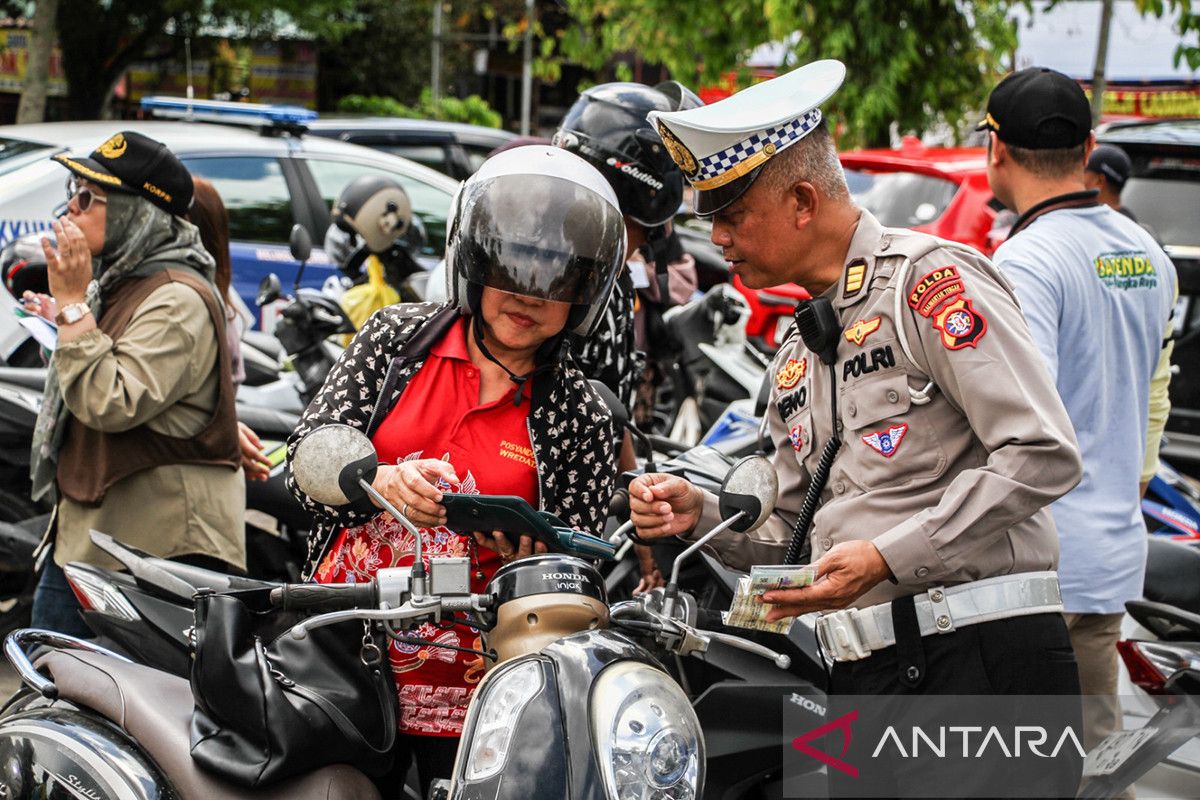Razia pajak kendaraan di Palangka Raya