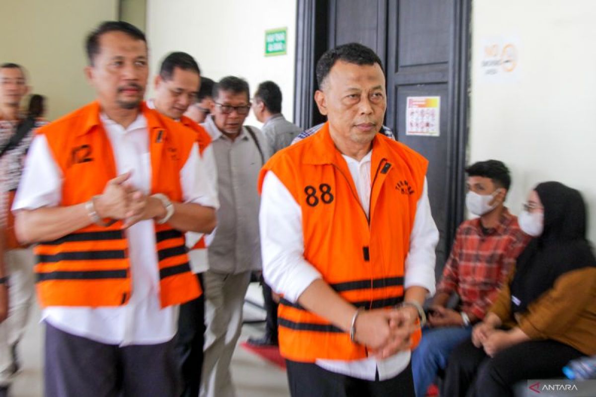 Sidang perdana kasus Bupati Ponorogo non aktif