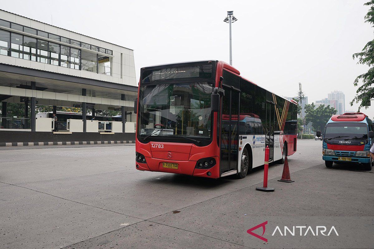 Transjakarta rute B11 kini kembali berhenti di Summarecon Bekasi