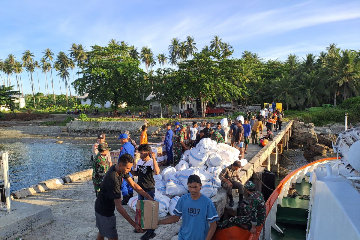 Pemprov Malut salurkan bantuan dari Wapres untuk korban gempa Ternate