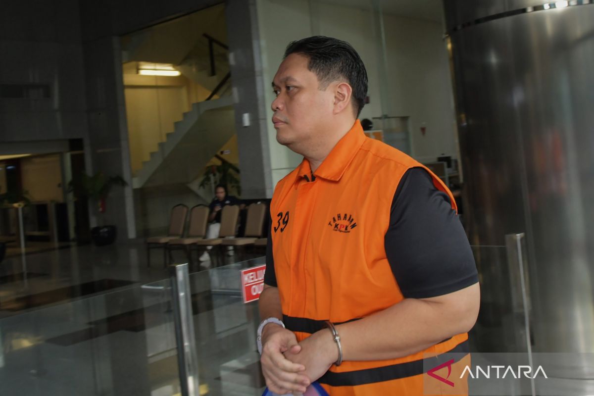 KPK panggil bendahara dan staf pada Kejari Hulu Sungai Utara Kalsel