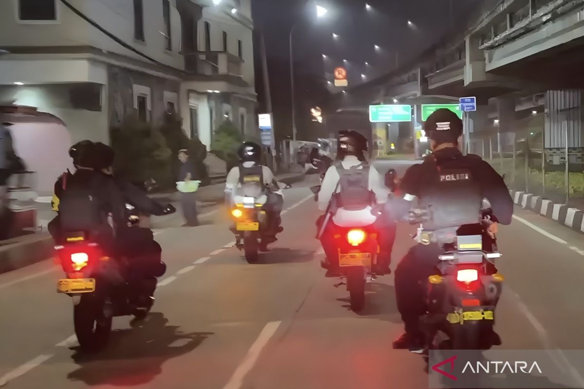 Brimob Polda Metro Jaya tangkap tiga pelaku balap liar di Jaktim