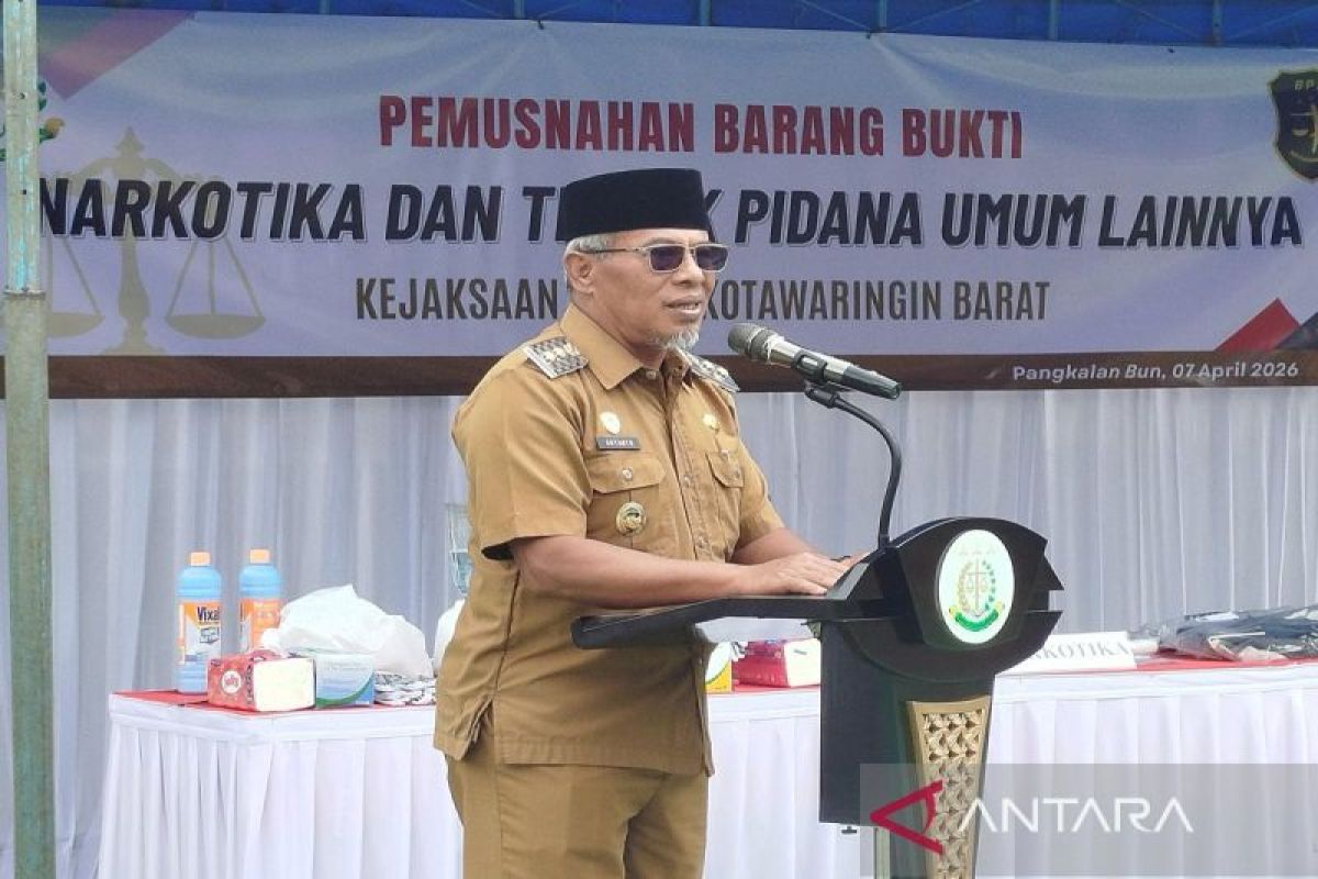 Wabup Kobar ajak masyarakat perangi peredaran miras dan narkotika