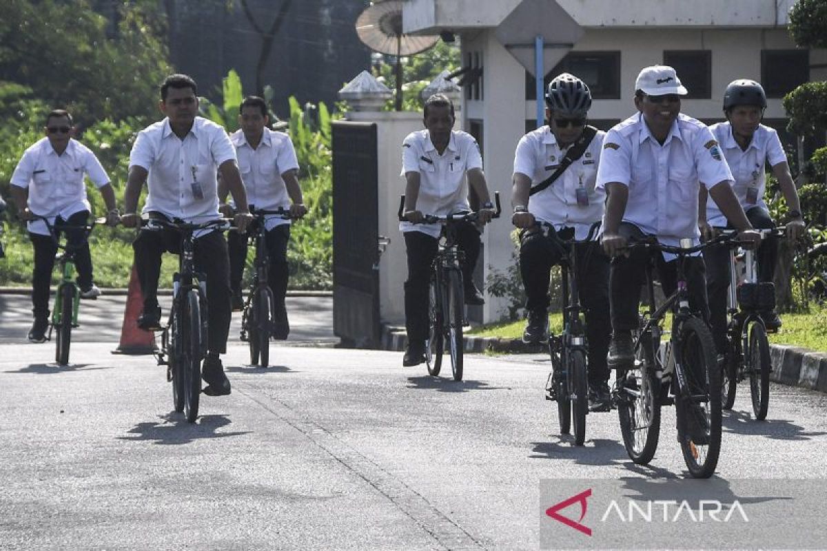 Dukung hemat energi, Pemkot Tasikmalaya lakukan uji coba sistem WFH dan hari tanpa kendaraan bagi ASN