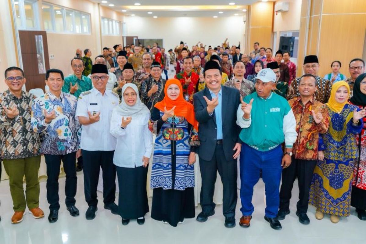 Khofifah ajak PTN kolaborasi hasilkan riset membangun Jatim 