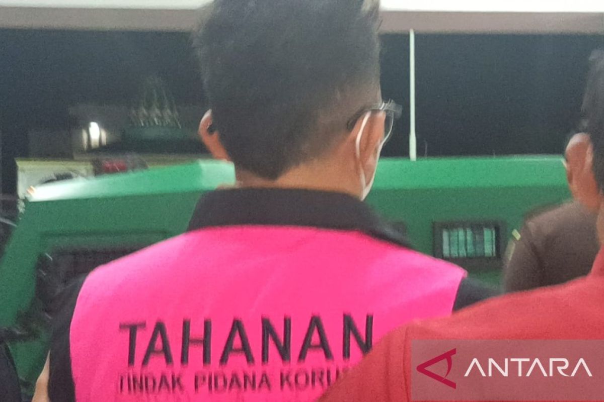 Kejati Papua Barat tahan tersangka korupsi pembangunan SMK Kehutanan