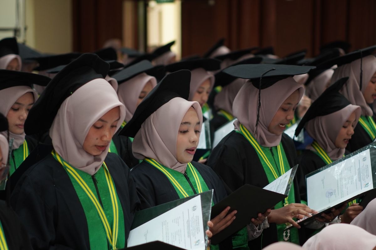 Dayah Insan Qur’ani Aceh luluskan 55 santri penghafal Al Quran