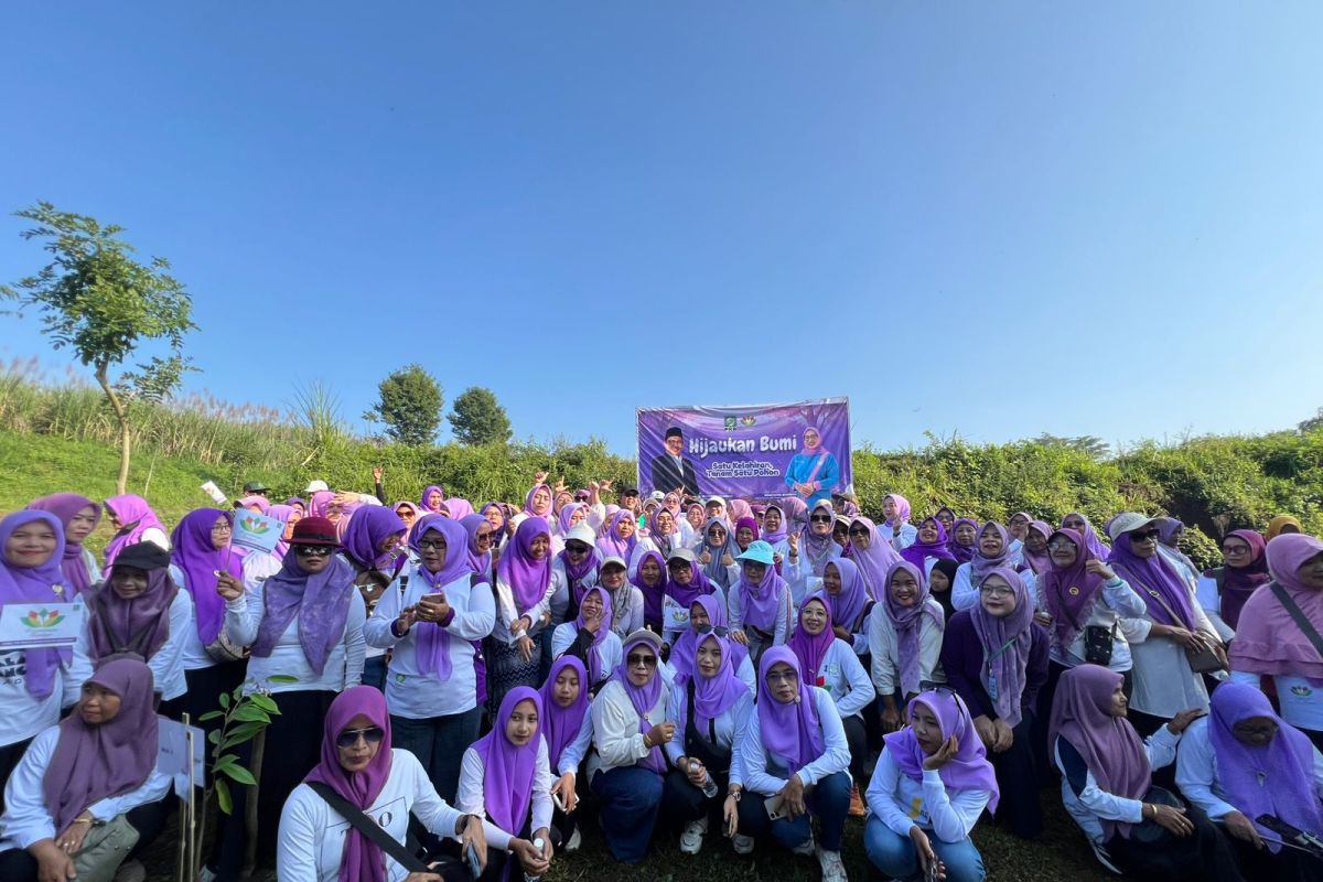 Anggota DPR apresiasi Perempuan Bangsa ajak 2.000 orang tanam pohon