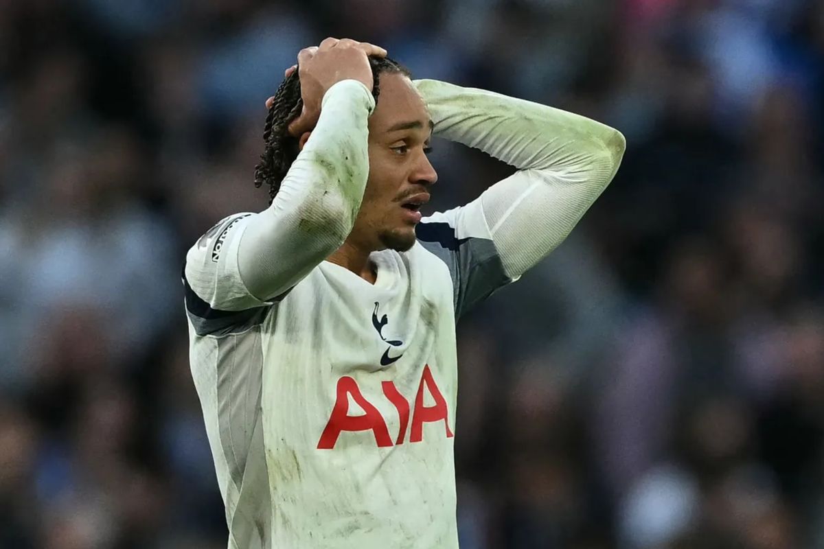 Diimbangi Brighton 2-2, Tottenham tertahan di zona degradasi