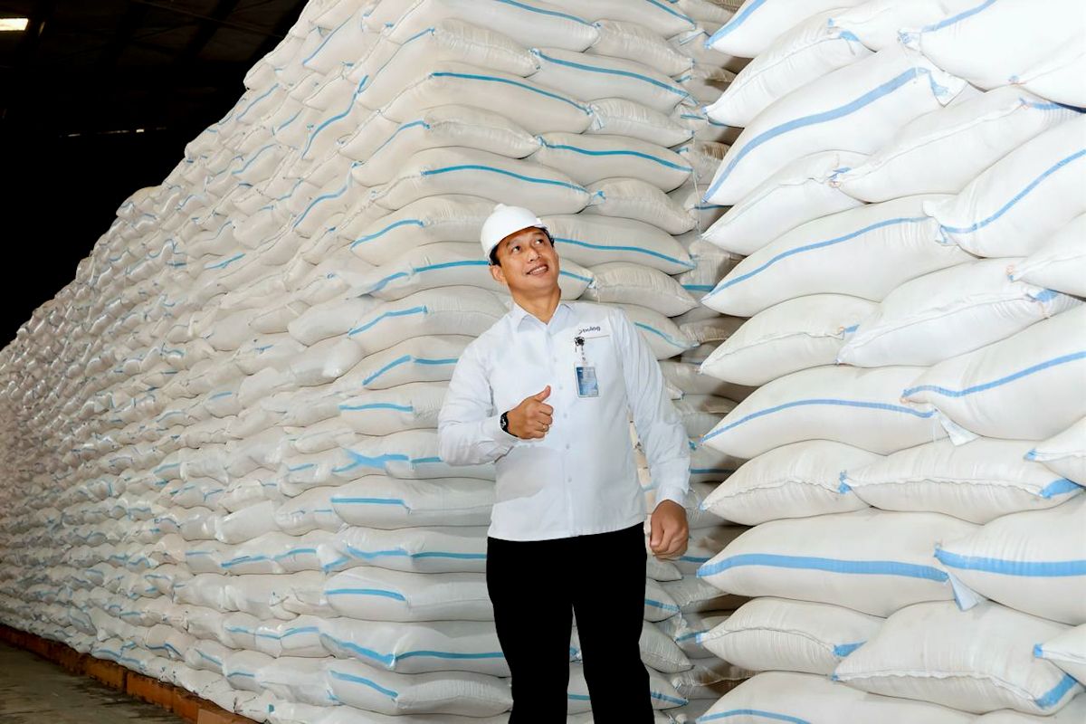Dirut Bulog persilahkan masyarakat bila mau cek stok beras di gudang