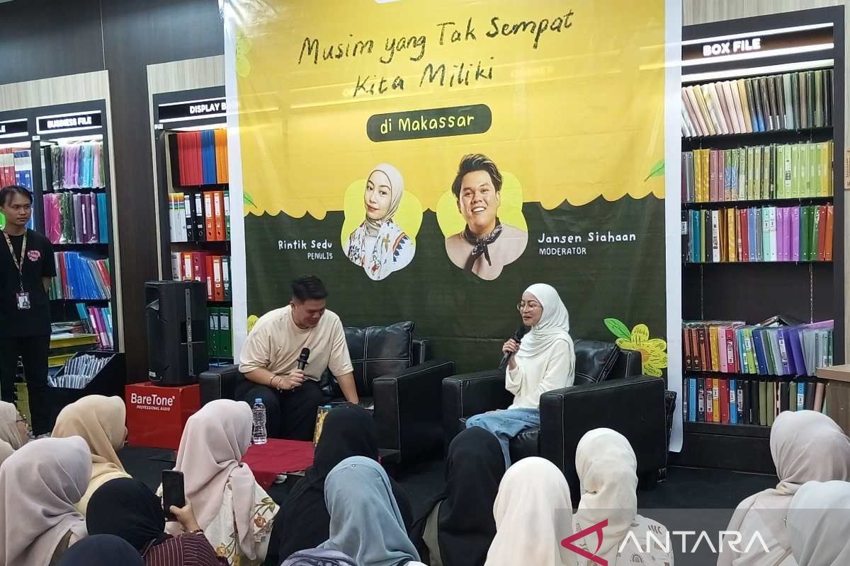 Novelis muda Rintik Sedu menilai medsos dekatkan literasi kaum muda