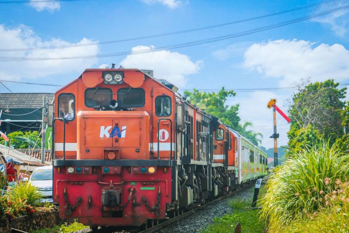 KA Rajabasa, Kereta Api Terpanjang di Sumatra yang Menyatu dalam Langkah Kehidupan Masyarakat