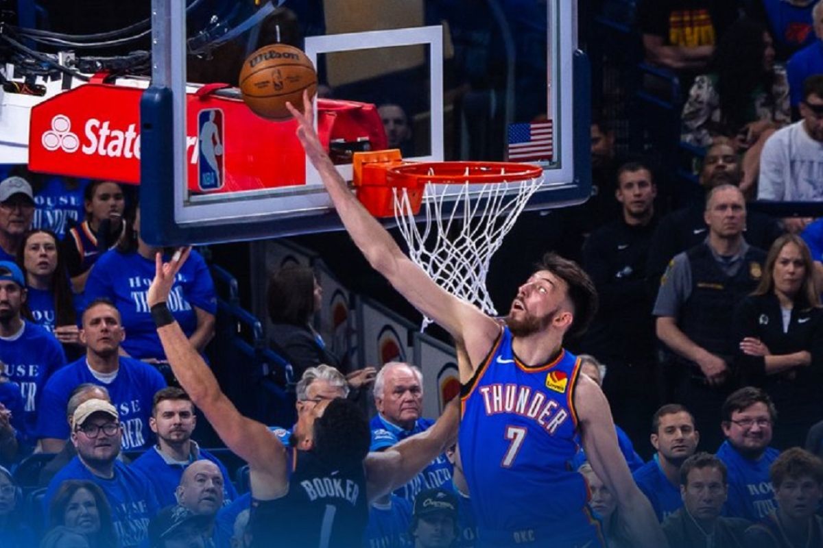 Thunder hancurkan Suns 119-84 di Game 1 