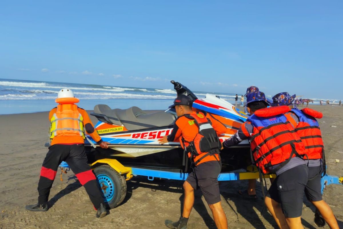 Tim SAR gabungan dikerahkan cari korban tenggelam di Parangtritis