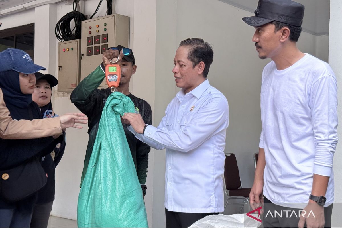 Menteri LH minta Banjar tuntaskan sisa 27 persen persoalan sampah