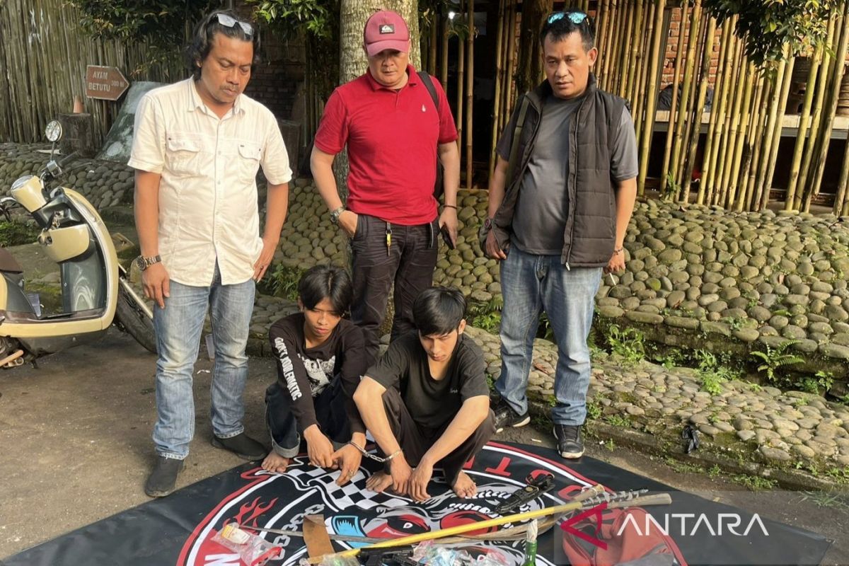 Polisi ungkap peredaran obat keras dengan senjata di Tangsel