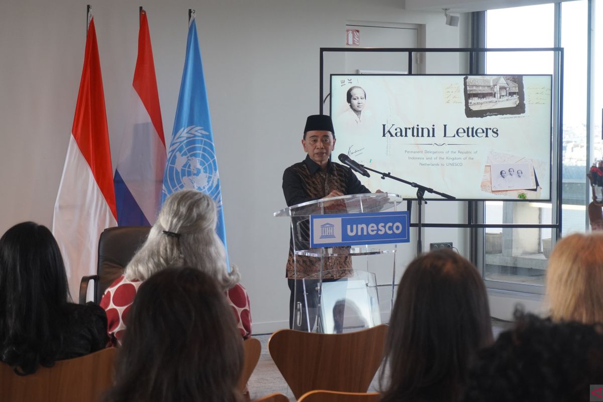 Indonesia tegaskan kontribusi R.A. Kartini lewat pameran di Paris