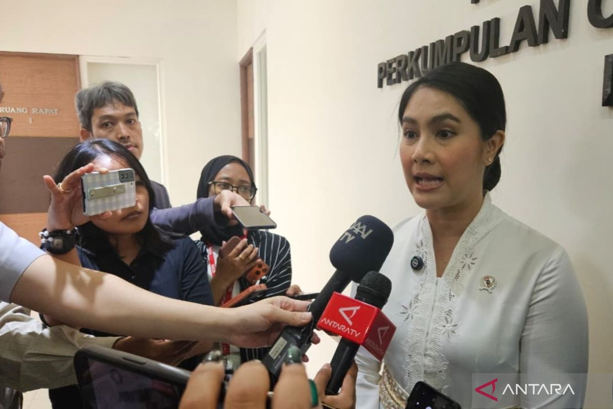 Hari Kartini, Wamendukbangga ajak perempuan saling dukung dan berdaya
