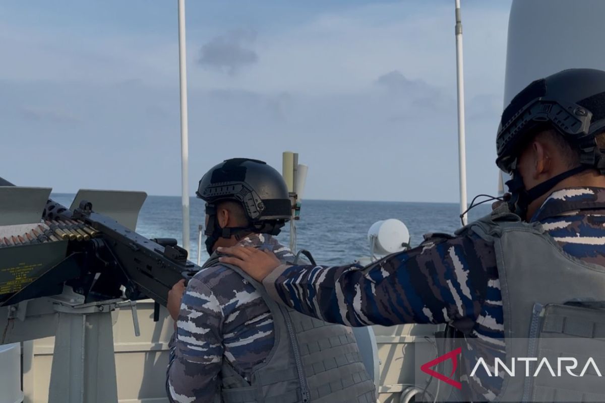 KRI Alamang-644 gelar latihan kesiapsiagaan peran tempur bahaya udara