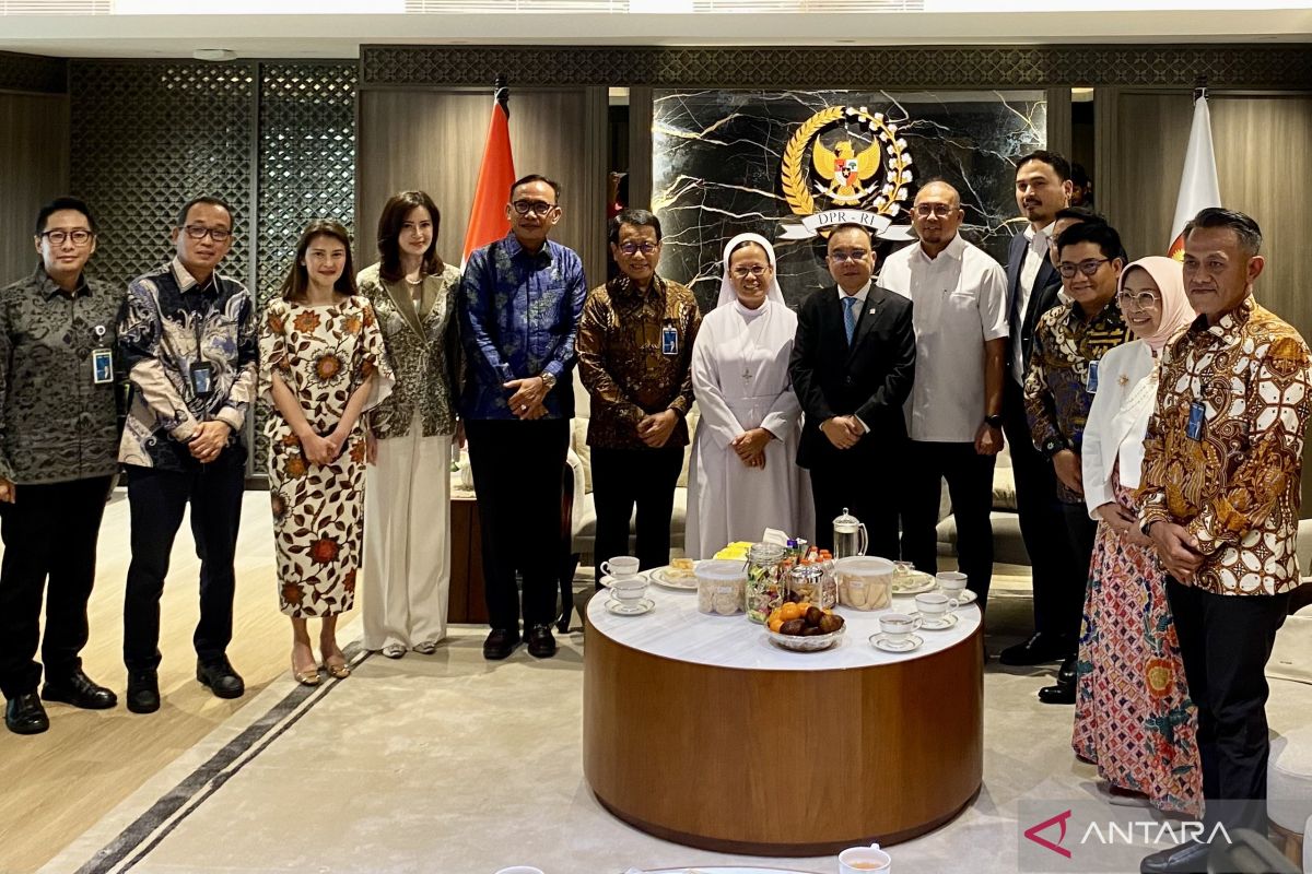 Kemarin, kasus Aek Nabara hingga tersangka penganiayaan di Bandung