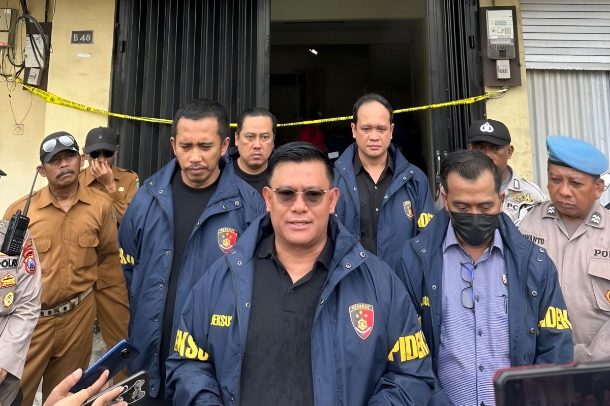 Rincian Tersangka oleh Polisi dalam Penyelidikan Impor Ilegal di Indonesia