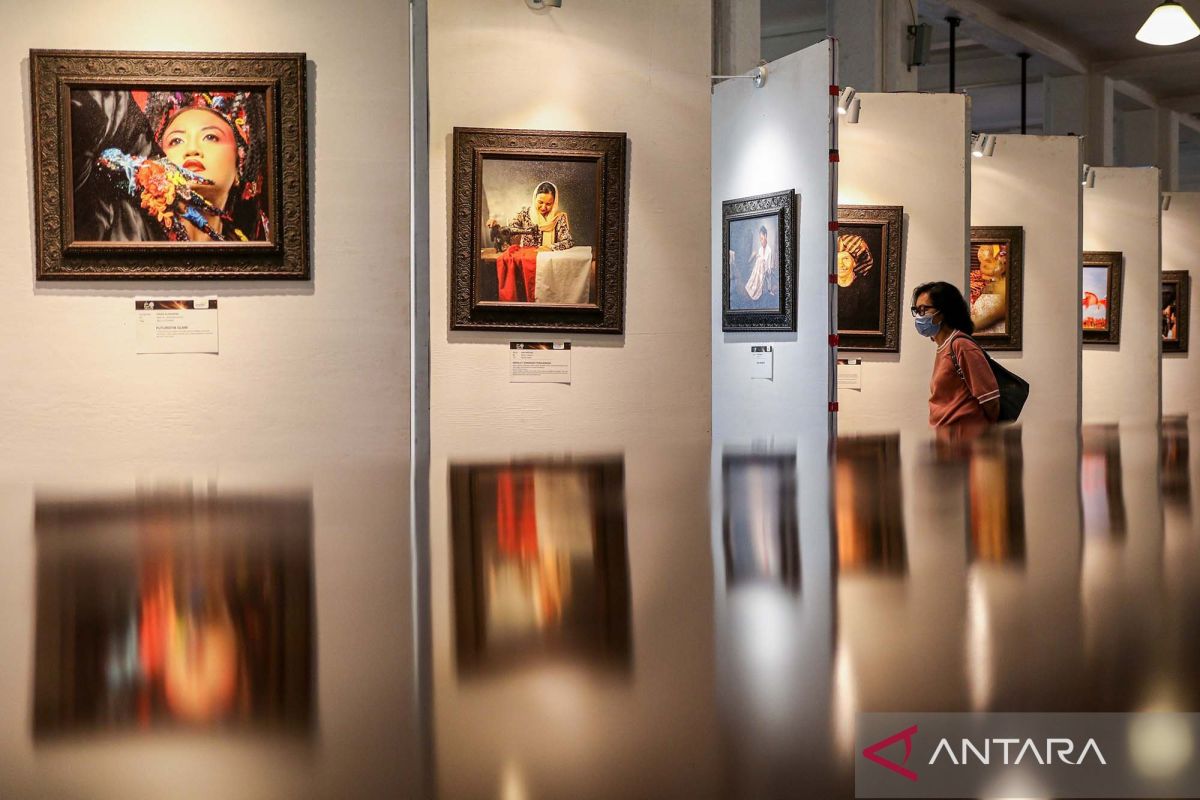 Pameran foto Kartini Masa Kini di Museum Mandiri