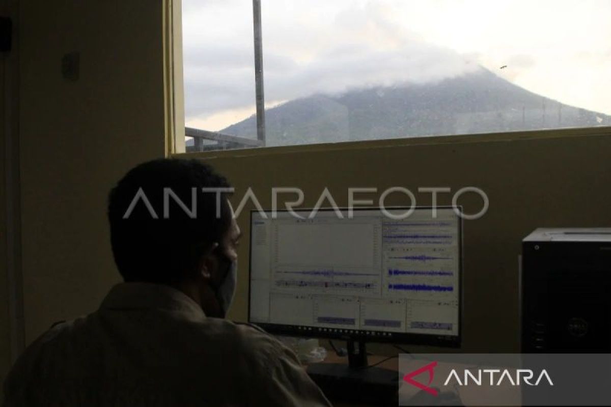 PPG: Aktivitas tektonik Gunung Lewotolok alami peningkatan