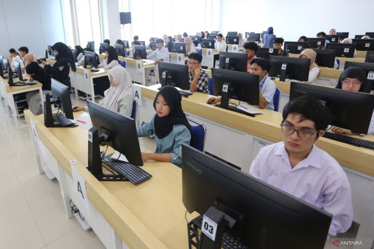 Pelaksanaan UTBK di Surabaya