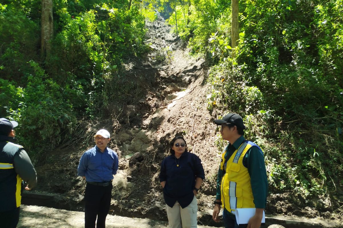 Longsor Slahung Ponorogo: DPRD Jatim Tinjau dan Rencanakan Mitigasi Jangka Panjang