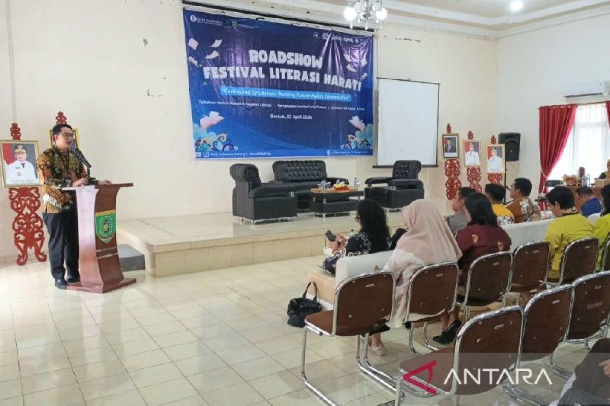 Wabup Barsel sebut literasi jadi fondasi utama bangun SDM unggul
