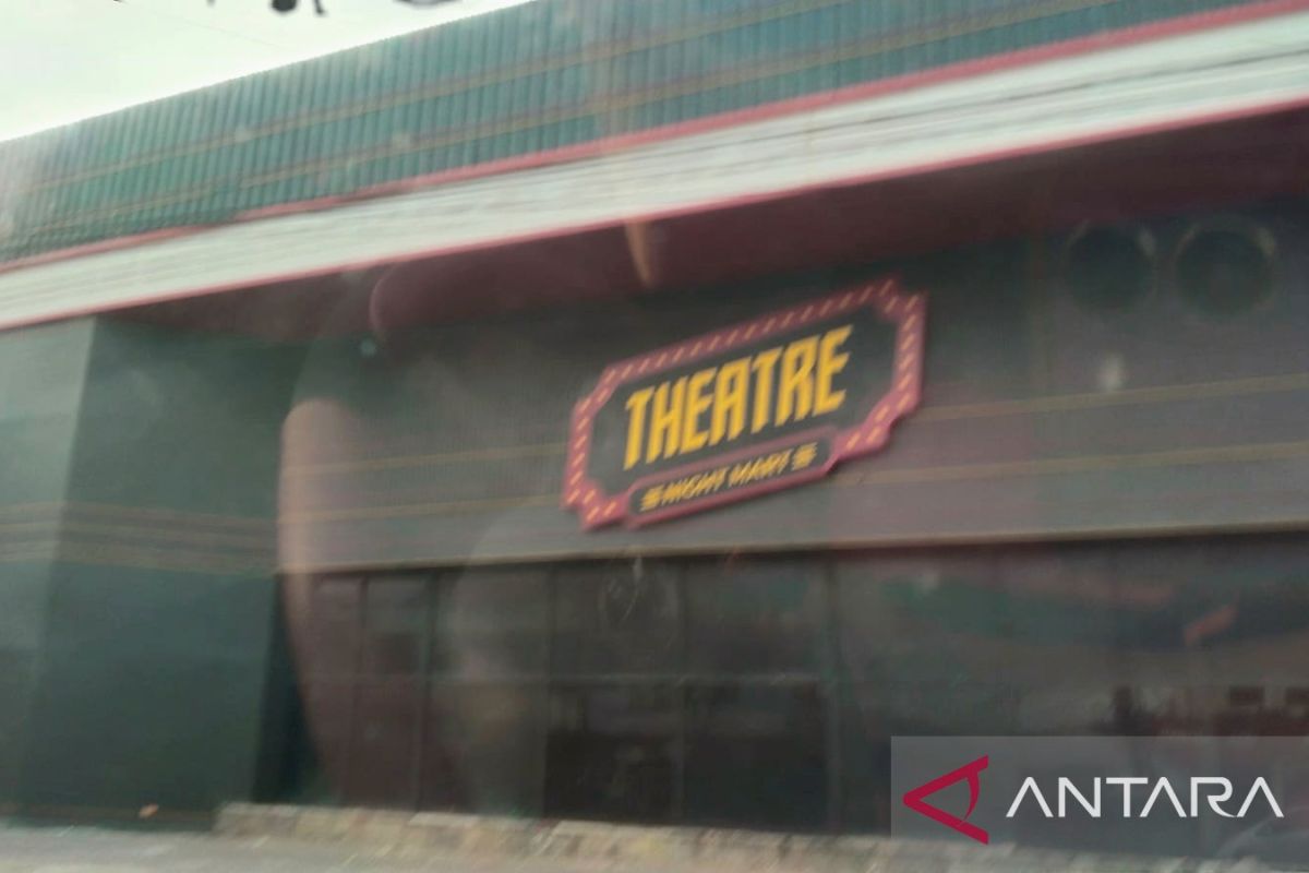 Nasib eks Gedung Karawang Theater di persimpangan