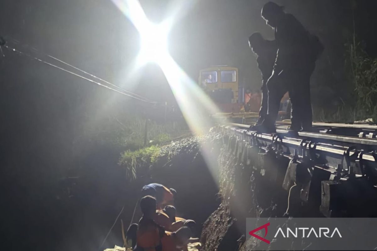 PT KAI hentikan sementara enam perjalanan KA Siliwangi