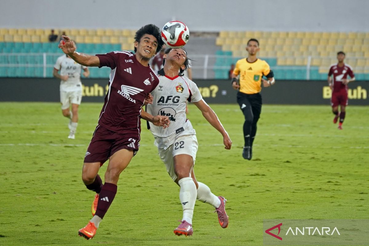 Tekuk Persik, PSM Makassar  menjauh dari  zona degradasi