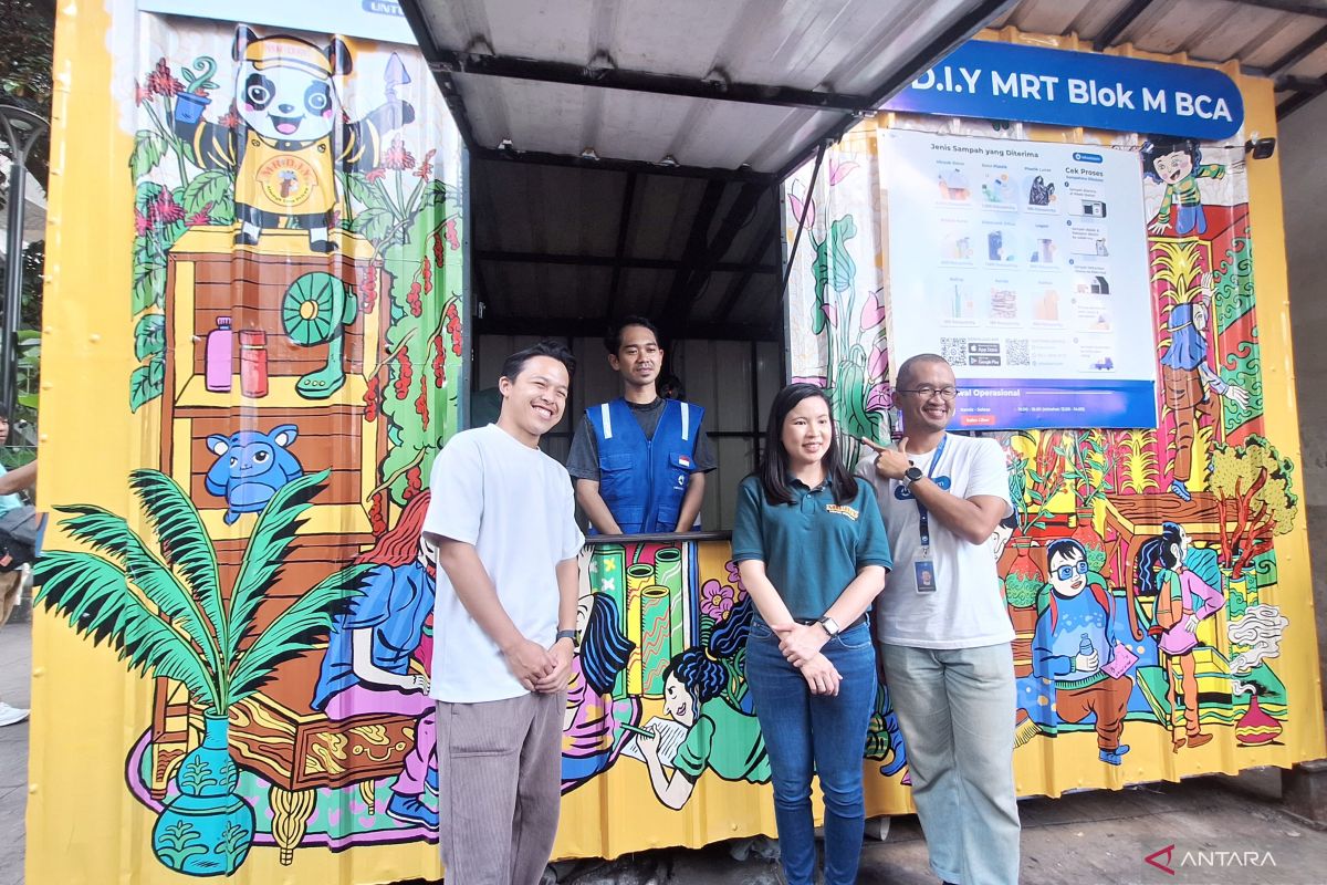 "Waste station" hadir di MRT Blok M, ajak warga pilah sampah di ruang publik