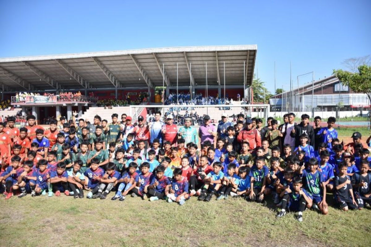 Belasan tim pelajar SD dan SMP berlaga di Piala Kadisdik Kapuas Seri IV 2026