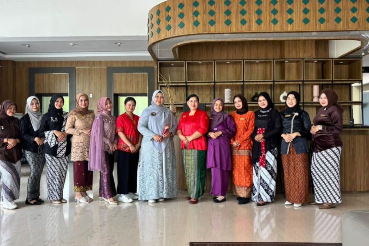 Patra Jasa hidupkan semangat Kartini lewat kebaya hingga kemandirian