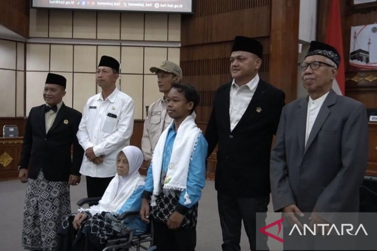 Cerita haru jamaah haji termuda asal Bali, baru tahu didaftarkan saat masih SD