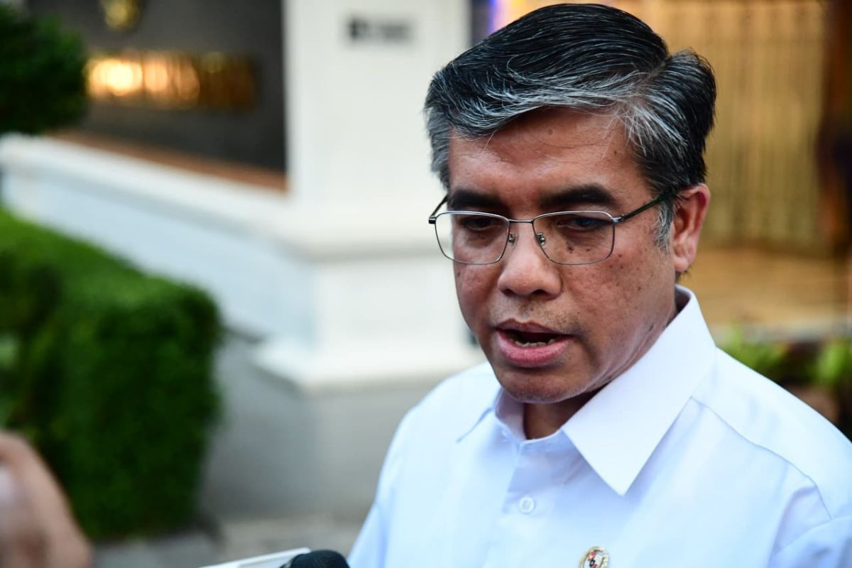 Prabowo terima laporan Menaker soal capaian program magang nasional