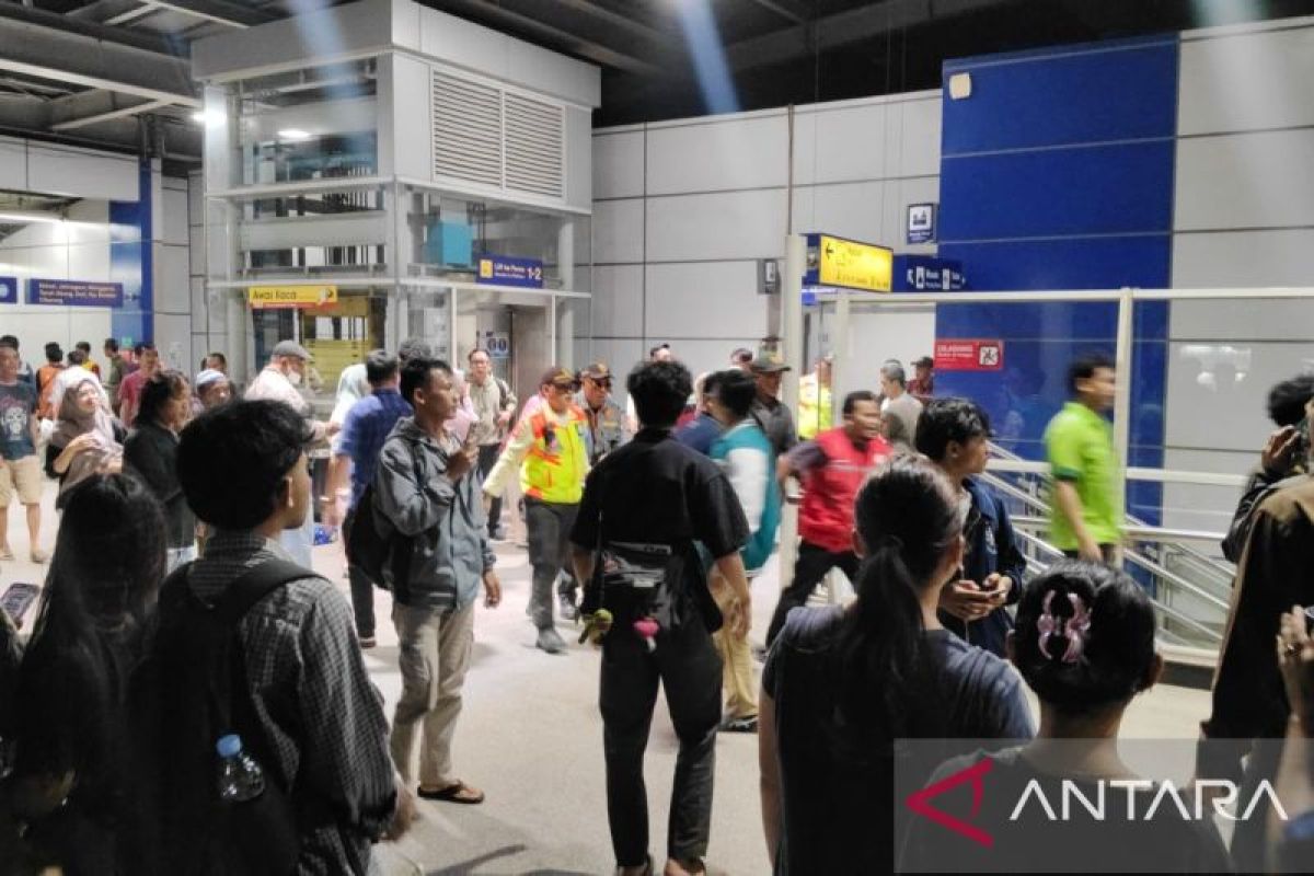 Kantor SAR kerahkan tim ke lokasi tabrakan KRL di Bekasi Timur