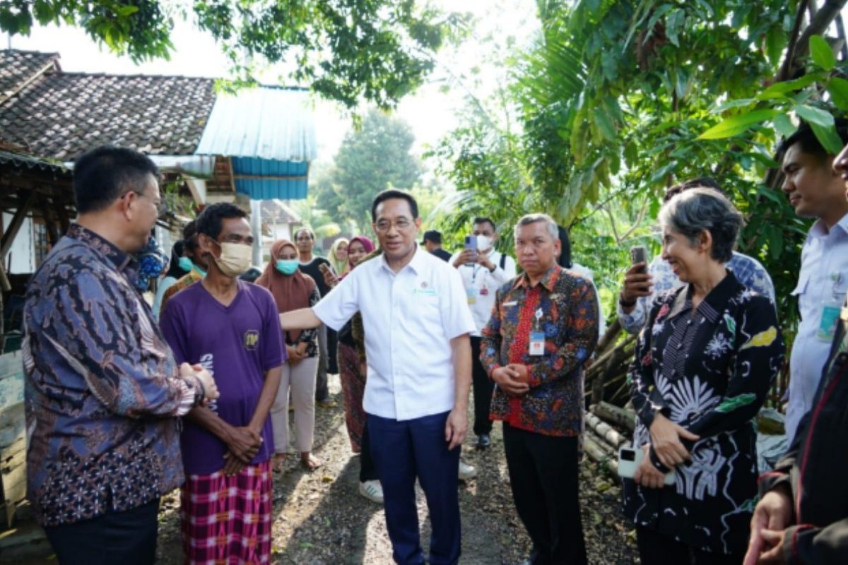 Wamenkes: skrining dan renovasi rumah percepat penanganan TB di Papua