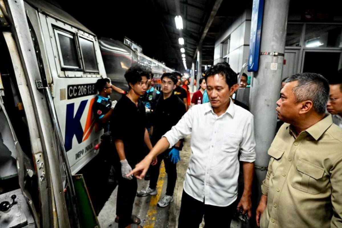Kemenhub ungkap dugaan kronologi awal insiden kereta di Bekasi Timur