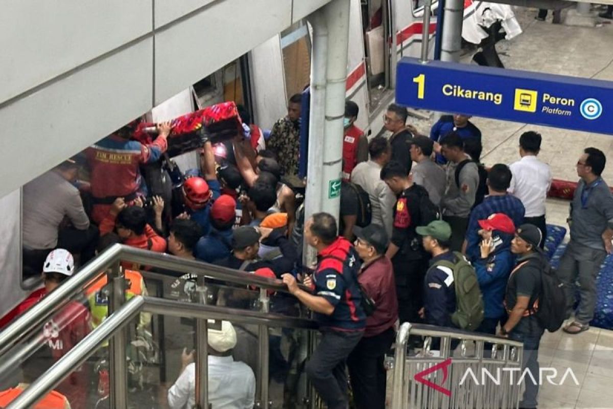 KAI refund 100 persen tiket KA jarak jauh imbas insiden Bekasi Timur