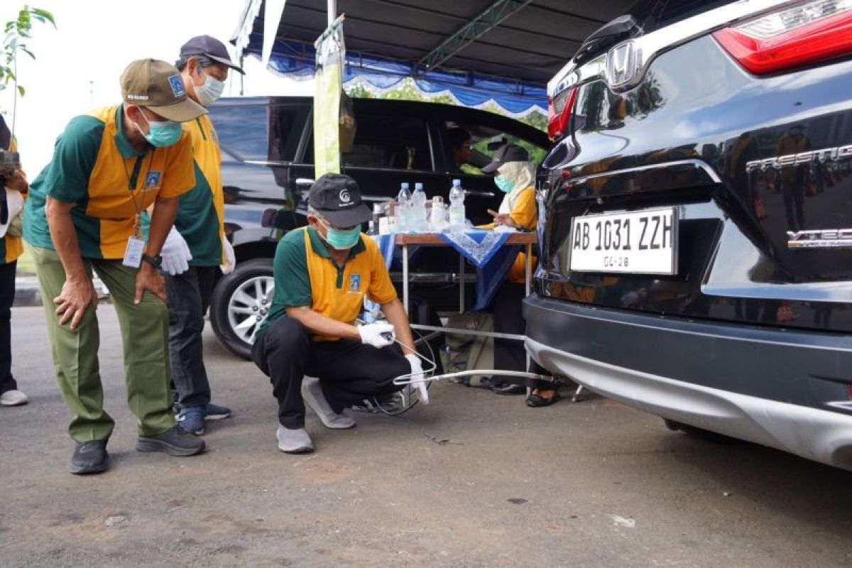 DLH Sleman menggelar uji emisi 1.000 kendaraan dinas pemkab dan umum