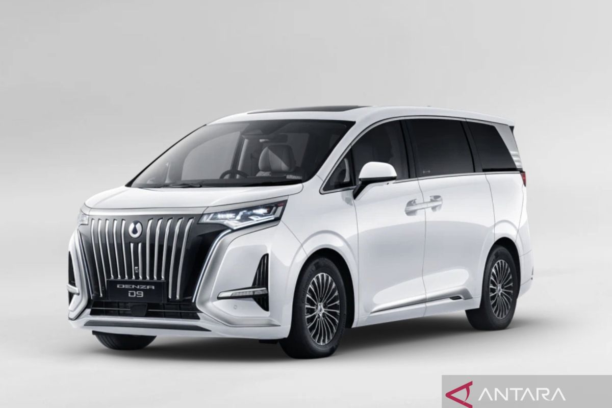 Denza D9 model terbaru diluncurkan, harganya mulai sekitar Rp908 juta