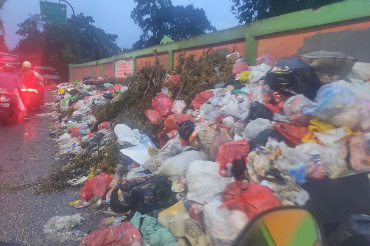 Pemkot Jakbar kaji penerapan teknologi pirolisis atasi masalah sampah