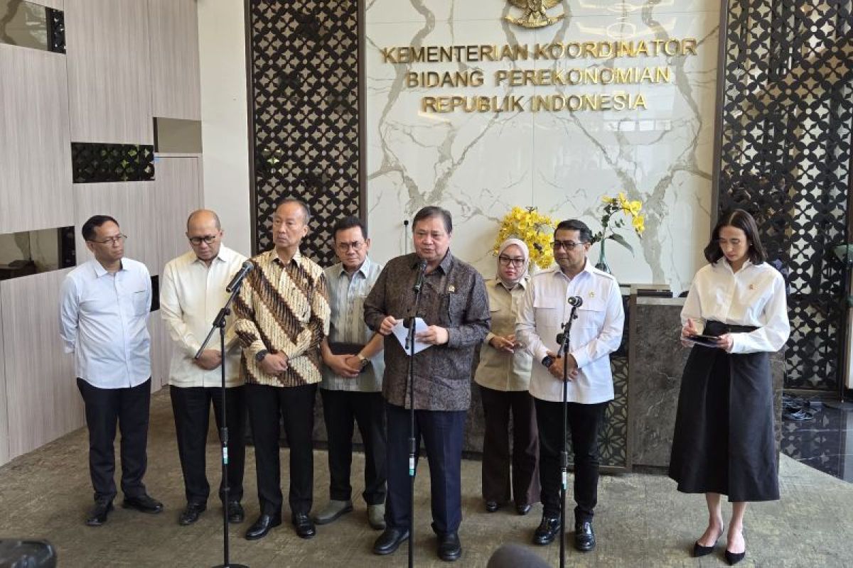 Pemerintah bebaskan bea masuk impor bahan baku plastik