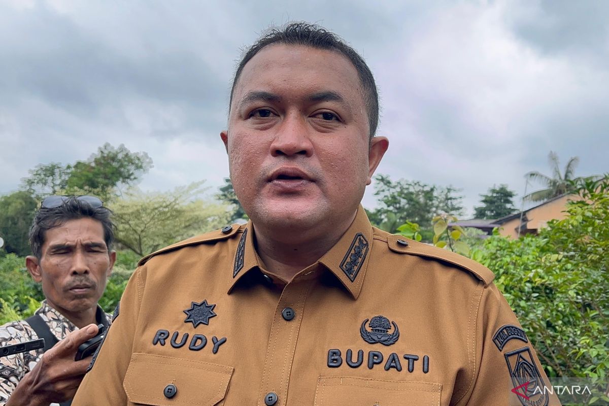 Bupati Bogor berdayakan desa kelola sampah demi hemat miliaran rupiah